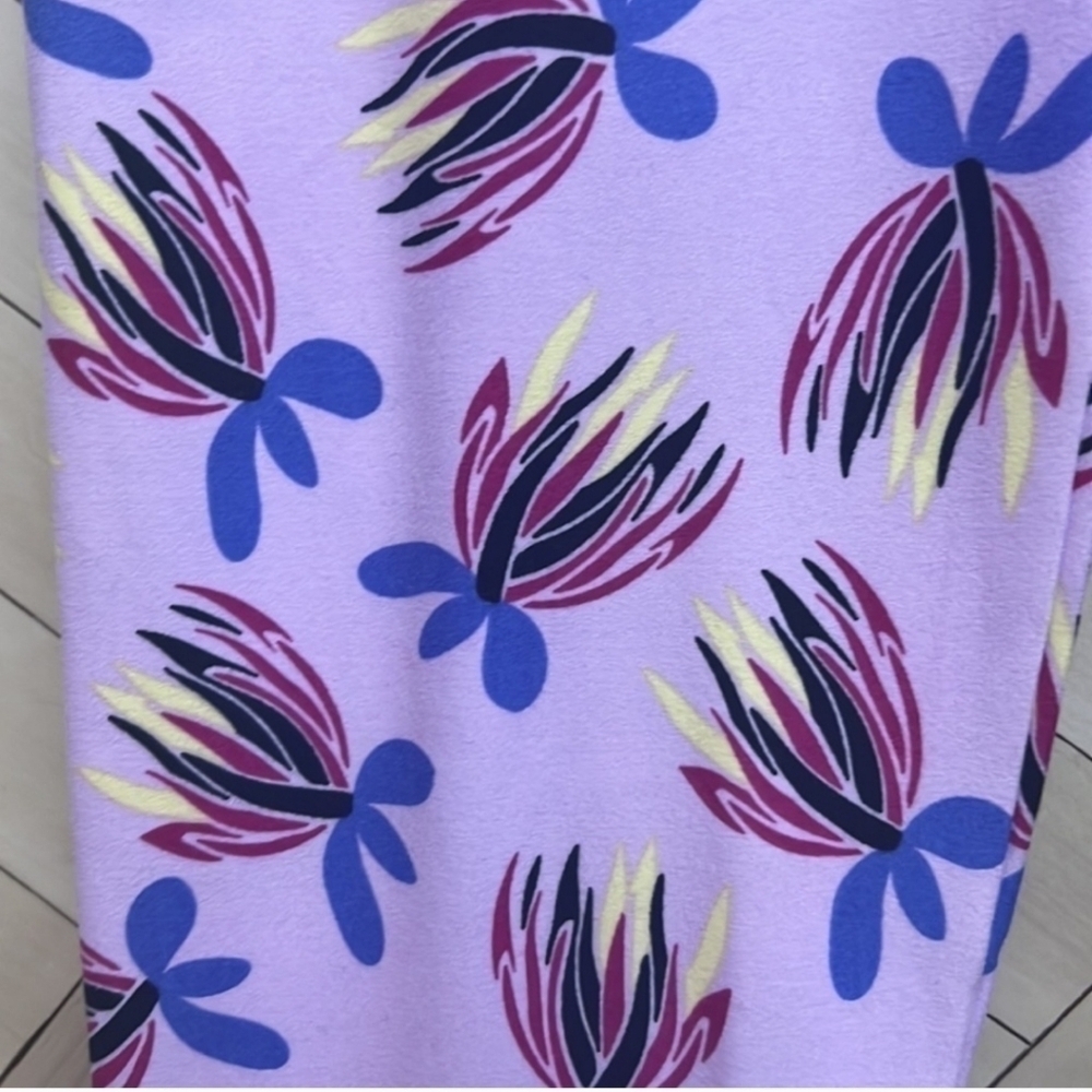 LuLaRoe Light Purple Floral Legging One Size NWOT